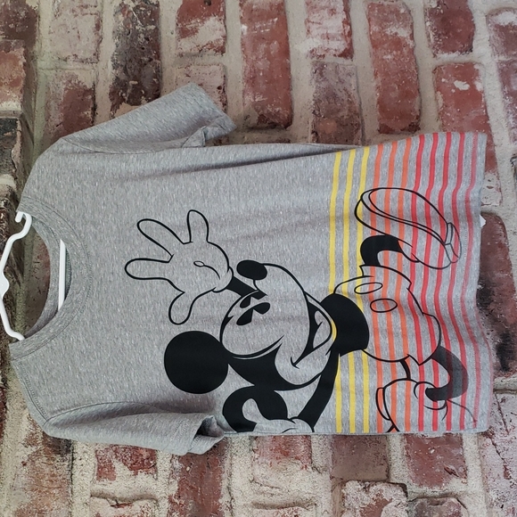 It's a Disney size small 5/6 Mickey short tee.